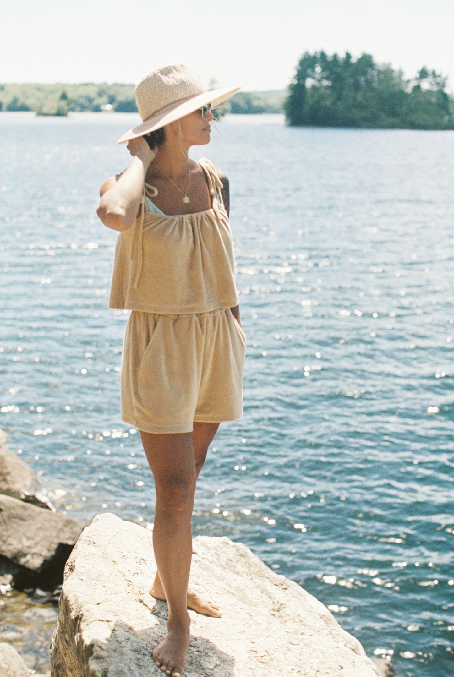 Weekend Short | Latte